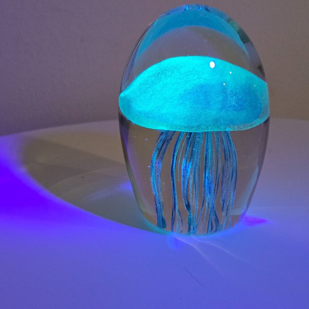 Jellyfish Glass Paperweight Realistic Studio Art Ocean Animals Home Office Decor